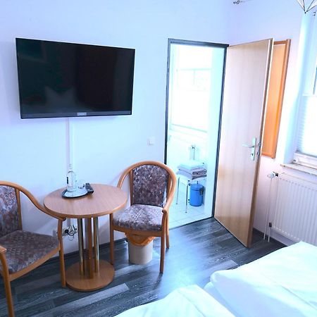 Hotel & Restaurant Am Bodden Putbus Exterior photo